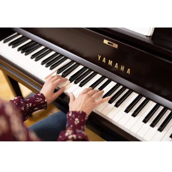 Yamaha - P22 Satin Ebony Upright Piano 45''